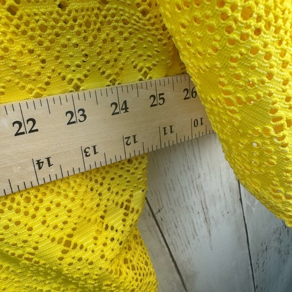 JM Collection Sunny Yellow Lace Blouse size Large - Picture 8 of 9